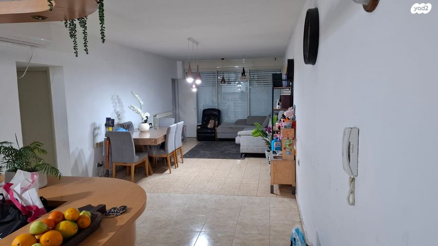 דירה, ד"ר אברהם אליהו הרכבי 7, תל חיים, תל אביב יפו