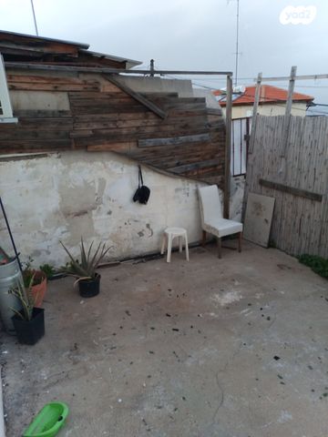 דירת גן, טולידאנו 32, שיכון א, טבריה