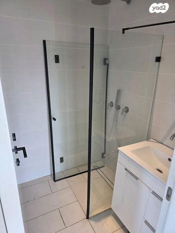 יחידת דיור, הנגב 8, נווה אילן - צבאי, יבנה