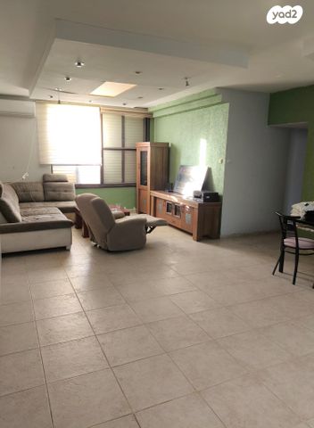 שמגר בן ענת 9