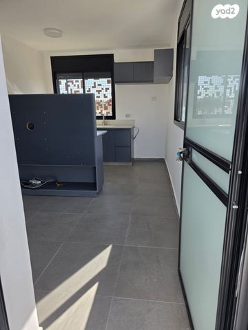 יחידת דיור, הנגב 8, נווה אילן - צבאי, יבנה