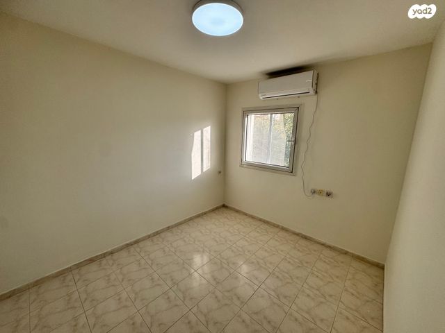 דירה, רמח"ל 38, אברהם דנינו, בן גוריון, עכו