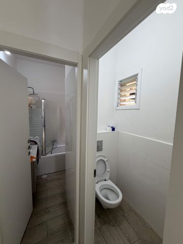 דירה, אחיה השילוני 9, הר שלום, בני ברק