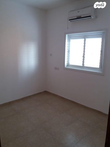 דירה, החשמונאים 43, לב העיר, בת ים