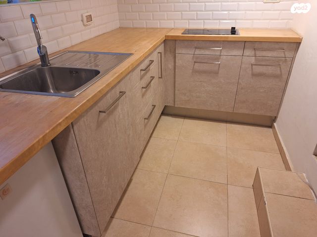 יחידת דיור, הנשר 1, לב הפארק, רעננה