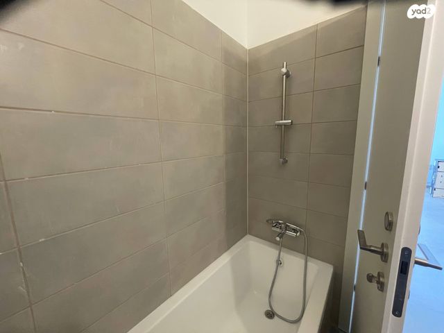 דירה, אברהם כחילה 28, מלחה, מנחת, ירושלים