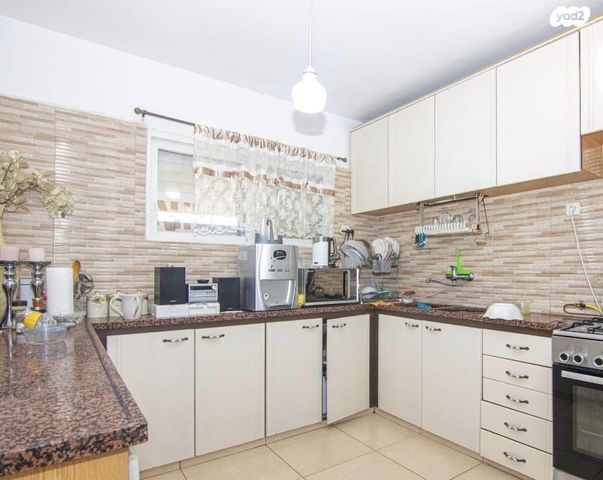 דירה, הרצל 40, שיכון ה', קרית שמונה