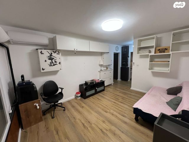 מבוא הדודאים 4