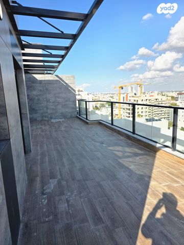 גג/ פנטהאוז, שמואל סלנט 57, המרכז השקט / מרכז העיר, פתח תקווה