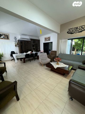 בית פרטי/ קוטג', הטופח 148, בני ראם, בני ראם