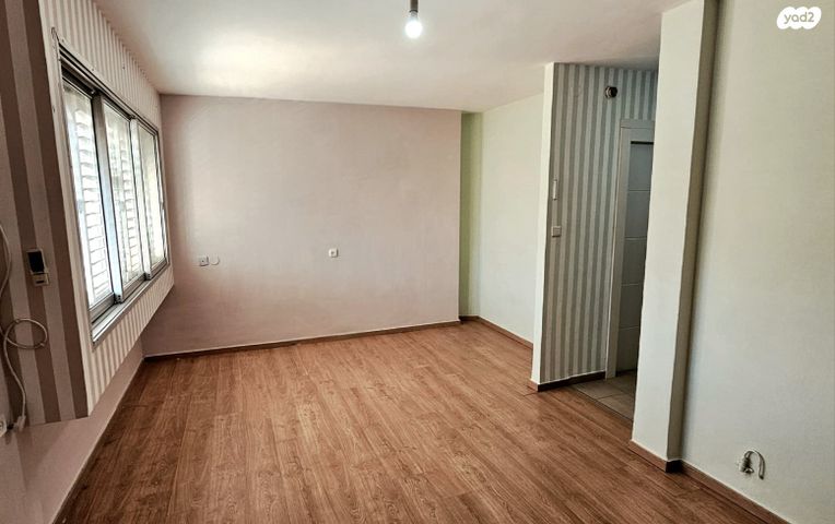 אריה בן אליעזר 104