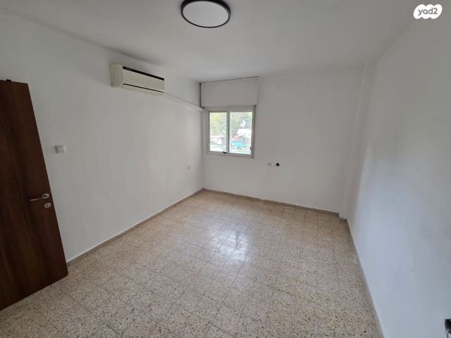 דירה, אברהם עופר 9, רובע ד', אשדוד