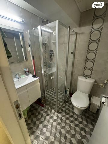 סטודיו/ לופט, הנמל 53, שער פלמר, תחנת רכבת השמונה, חיפה