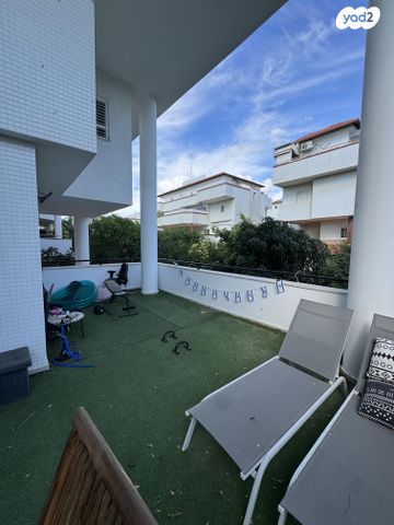 דירה, שרה אהרונסון 6, קרית הפרחים - 2005, רעננה