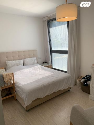 דירה, אלוף קלמן מגן 3, גני שרונה, קרית הממשלה, תל אביב יפו