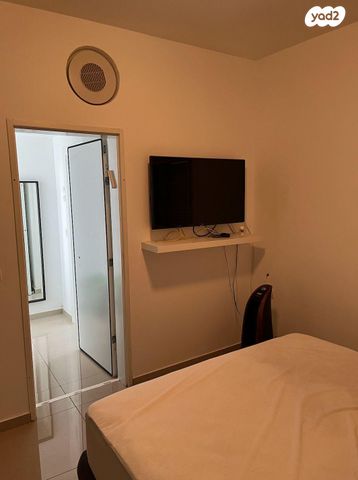 דירה, שדרות ירושלים 23, יד לבנים, רמת גן