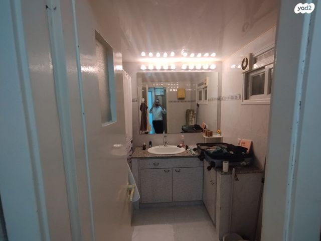 דירה, יוסף, חיפה