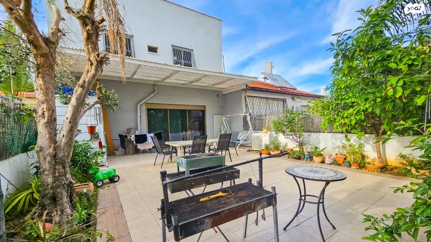 בית פרטי/ קוטג', שיכון ותיקים, חולון