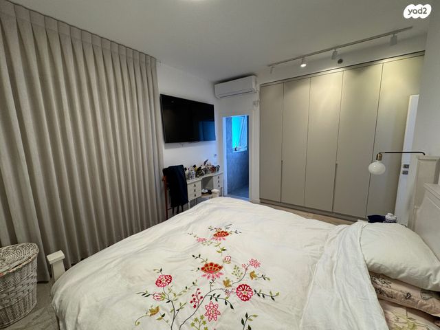 דירה, שדרות רחבעם זאבי, גבעת אולגה, חדרה