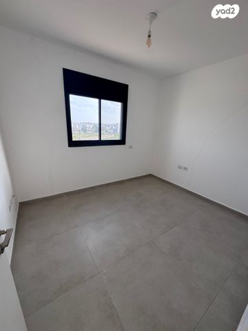 הרב אבא אבוחצירה 