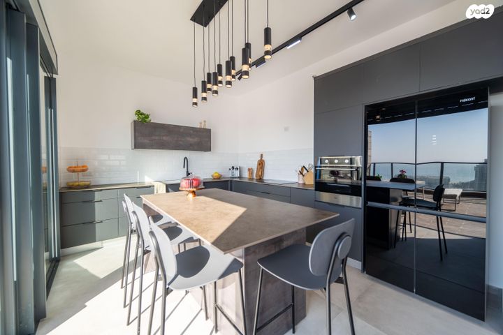 גג/ פנטהאוז, הפריגטה 19, דרום חדש, פארק הים, בת ים