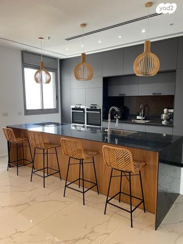 שדרות האגמים 