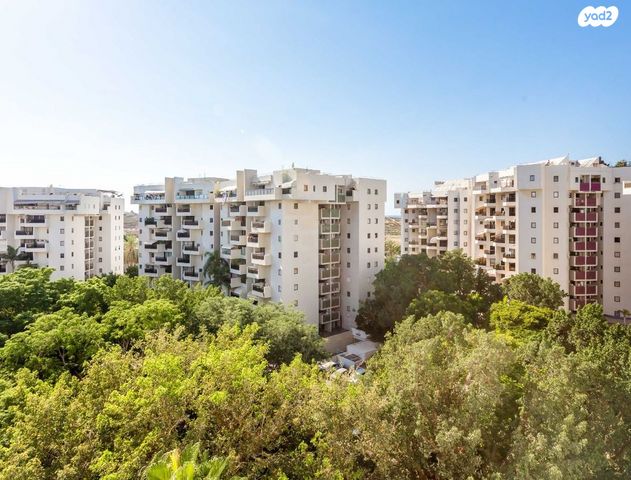 אורי צבי גרינברג 