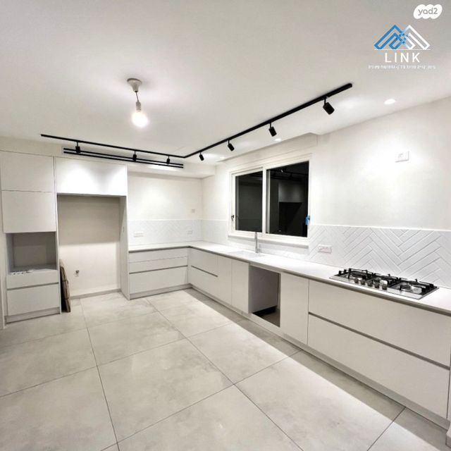 דו משפחתי, הגפן, הגפן, עתלית