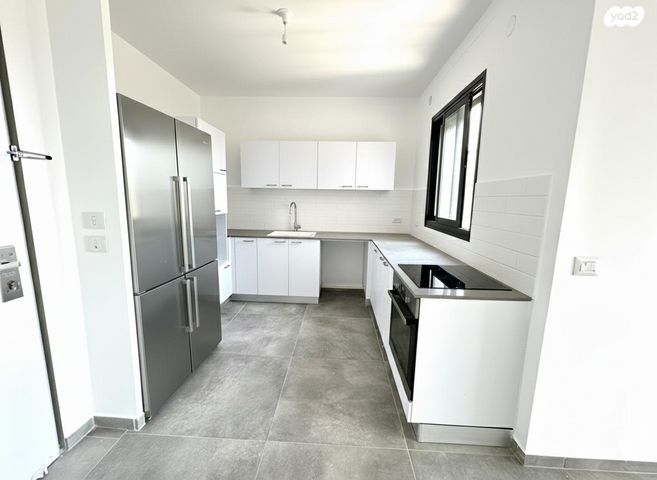 דירה, אמנון ליפקין שחק 5, נוף הטיילת, נתניה