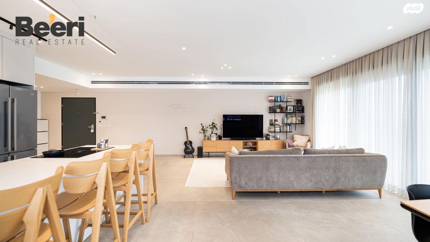 גג/ פנטהאוז, רב אלוף רפאל איתן, רמת אפעל, רמת גן