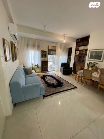 דירה, מרדכי נרקיס, רחביה, ירושלים