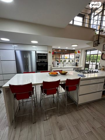 דו משפחתי, קמיל הויסמנס, הוד הכרמל, דניה, חיפה