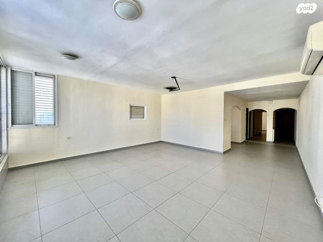 דירה, גבע 9, מרכז העיר דרום, נתניה