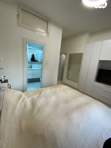 דירה, מרדכי נרקיס, רחביה, ירושלים