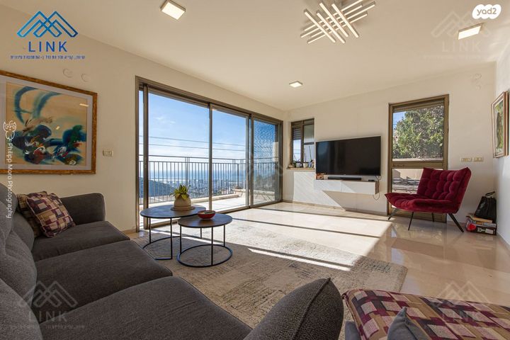 דו משפחתי, הוד הכרמל, דניה, חיפה