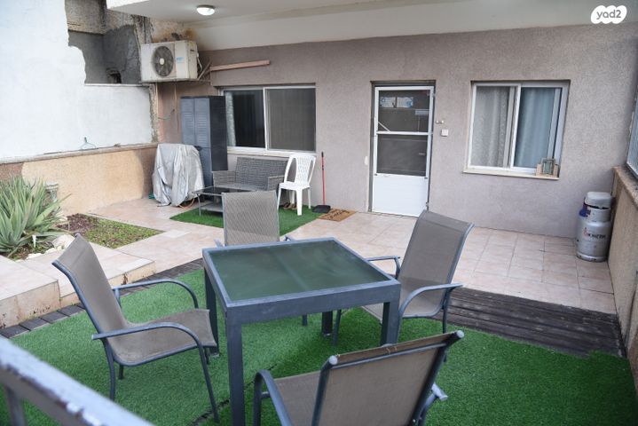 דירת גן, גוש עציון, קרית שמואל, טבריה