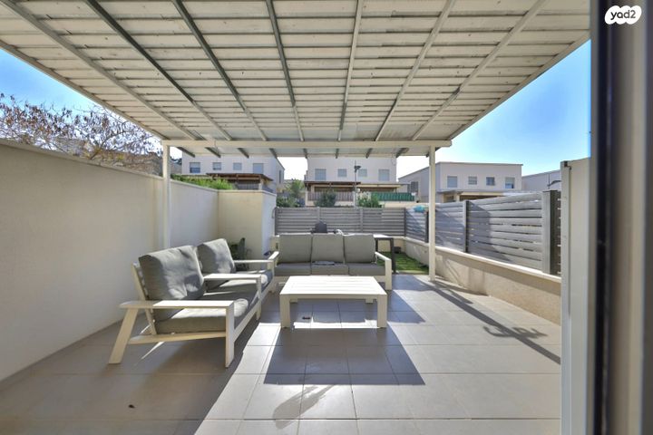 גבעת הרקפות, גבעת תל חי