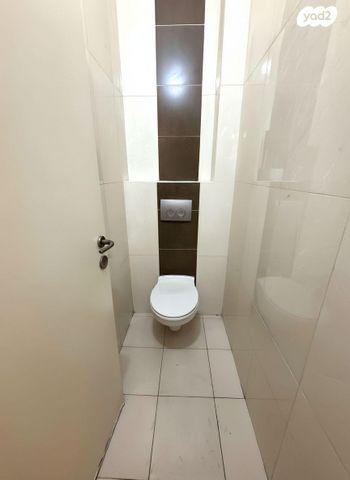 דירה, מסילת ישרים, מחנה יהודה - לב העיר, ירושלים