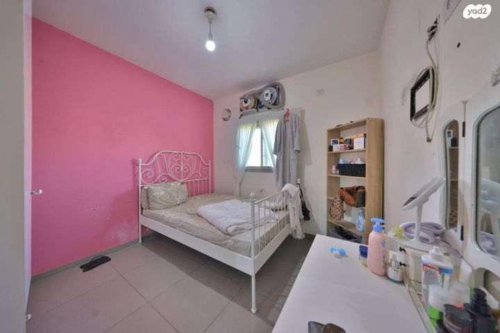 דירת גן, גבעת הרקפות, גבעת תל חי, קרית אתא