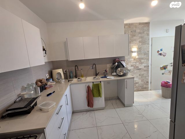 דירה, הרב יוסף שלום אלישיב, קלדוש נוף כינרת, טבריה