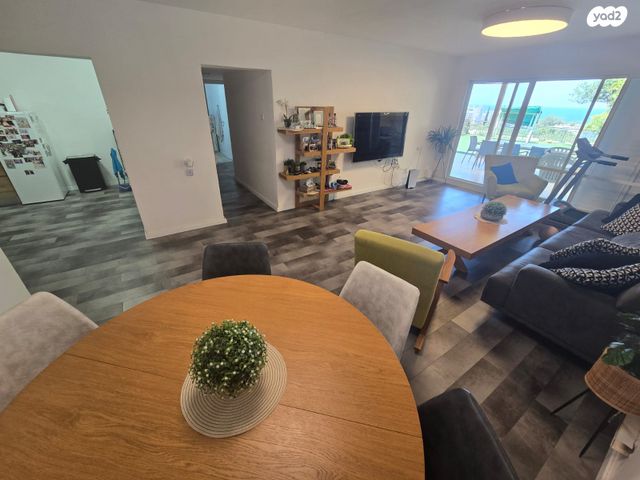 אביגדור המאירי 