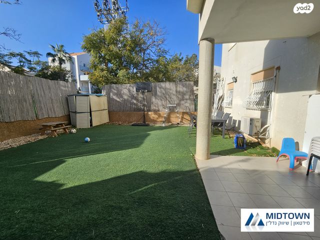 דירת גן, העיט, לב הפארק, רעננה