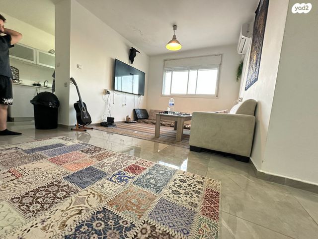 דירה, שלום שבזי, נווה פז, חיפה