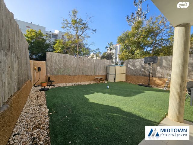 דירת גן, העיט, לב הפארק, רעננה