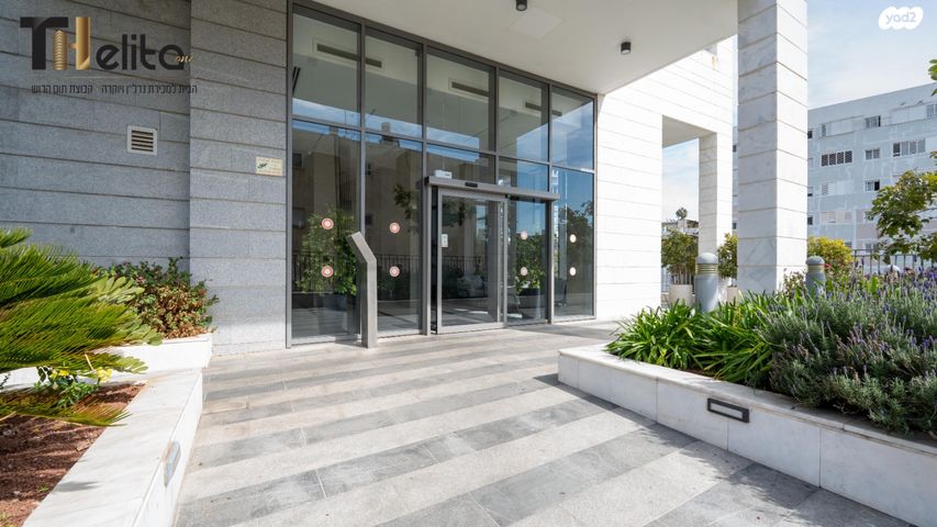 דירה, בלוך 23, בורוכוב, גבעתיים