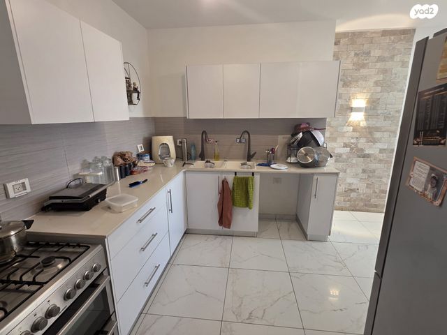 דירה, הרב יוסף שלום אלישיב, קלדוש נוף כינרת, טבריה