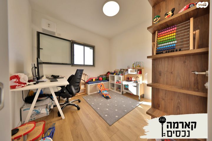 דירת גן, עגור, גבעת אלונים, קרית אתא