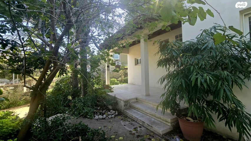 בית פרטי/ קוטג', סתריה