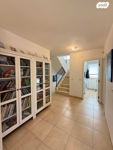 דו משפחתי, אלון, רמת השרון