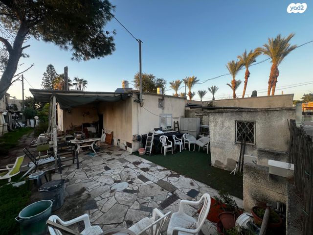 דו משפחתי, אביגדור עשת, קרית חיים מערבית, חיפה